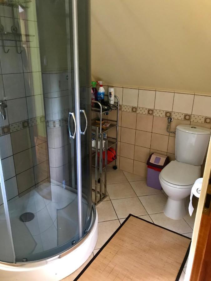 Zolty Domek Nad Jeziorem Lubniewice Eksteriør billede